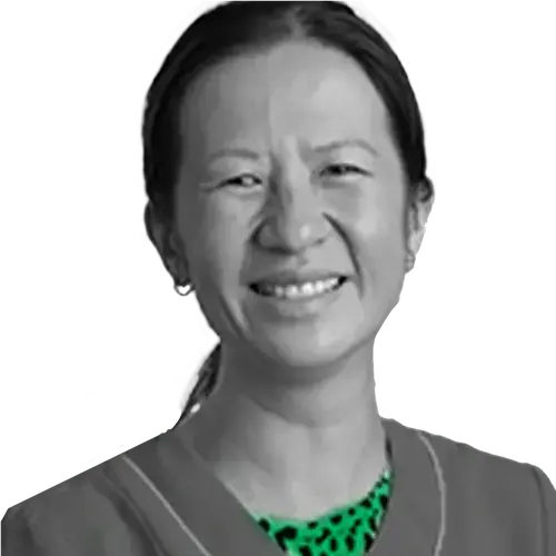 Dr Caroline Nguyen