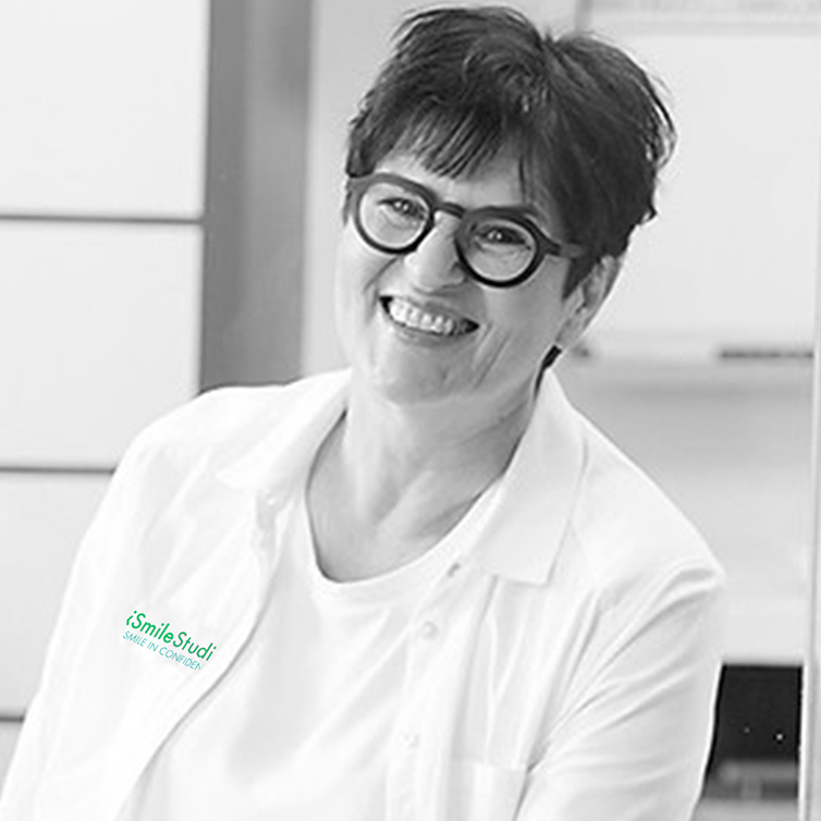 Dr Milla Duchovni